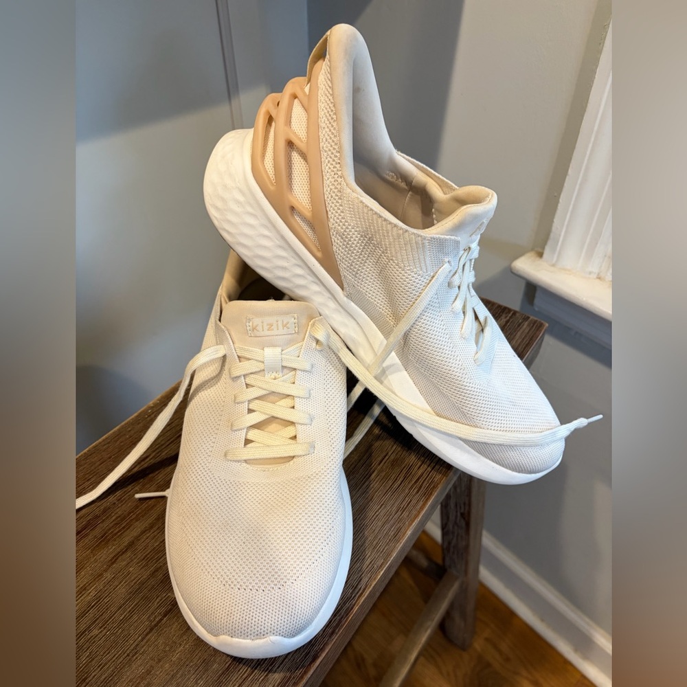 Kizik Athens Handsfree Mens Creme White Sneakers size 11